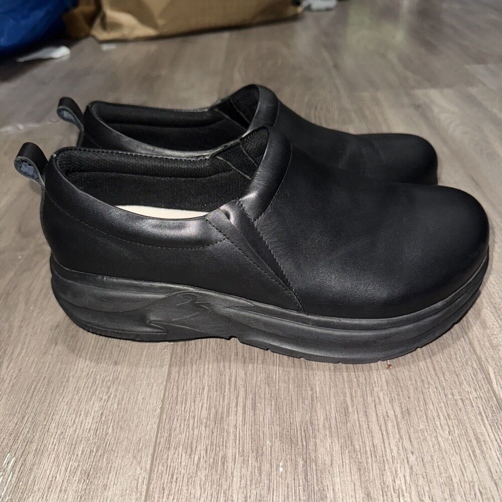 Gravity Defyer Clog shoes men slip on shoes, leather size 10.5 wide Black